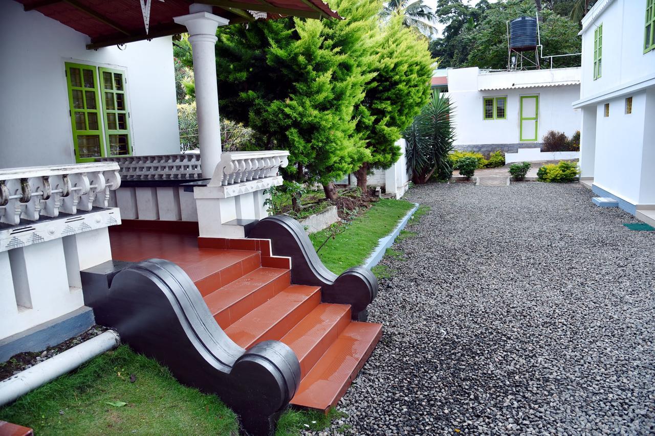 Marayoor Holidays Maraiyur Exterior photo